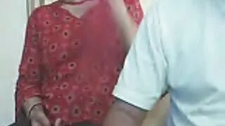 A menina fez uma massagem no pau com a videos pornos coroas lesbicas boca para o próximo cliente