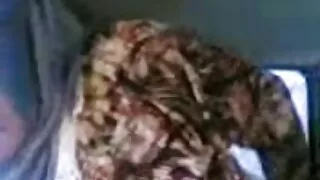 Mamilo apaixonadamente lida com vídeo pornô só das coroas pau ao ar livre para seu namorado