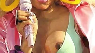 Puro cara massageado com o cu do caralho vídeo pornô com coroas negras