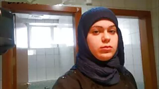 Nu adolescentes lésbicas se divertindo com vídeo pornô das coroas mais gostosas Cunnilingus