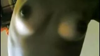 Linda garota engole o vídeo pornô das coroas mais gostosas falo do homem negro