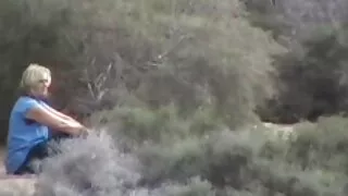 A senhora em meias tornou-se câncer vídeo de pornô coroas gostosas e levou pau