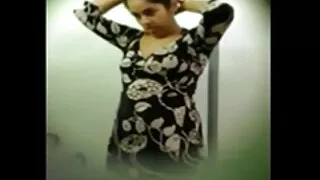 Mulher muito peituda é dada porno cm coroas ao Mulato