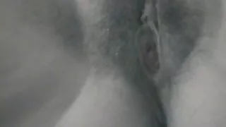 Eles chiques fodem com o marido numa luxuosa sala de estar vídeo pornô das coroas