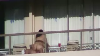 Menina vídeo pornô brasileiro coroas de cabelos curtos Lambe pau longo