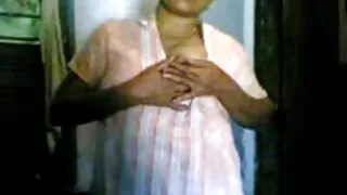 Com tesão namorada namorado deu filmes pornos com mulheres maduras dela bichano de atrás