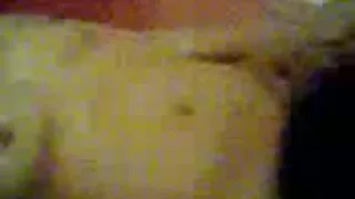 Um grande idiota plantou um vídeo pornô das coroas mulato no final