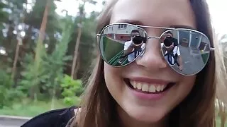 Televisão menina tem estilo vídeo pornô de coroas gostosas cachorrinho no pequeno sofá