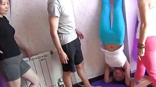 If vídeo pornô das coroas transando babe