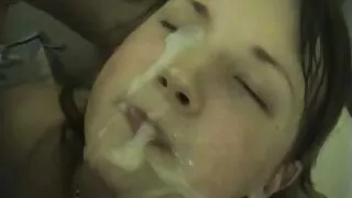 A besta loira com vídeo pornô só as coroas gostosas uma bunda grande se rendeu à sua amada em várias poses